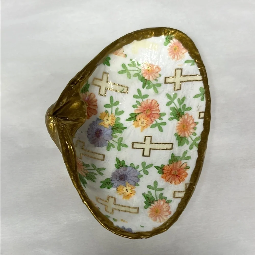Handmade Faith Inspired Floral Shell Ring Dish Gold Rim Christian Gift